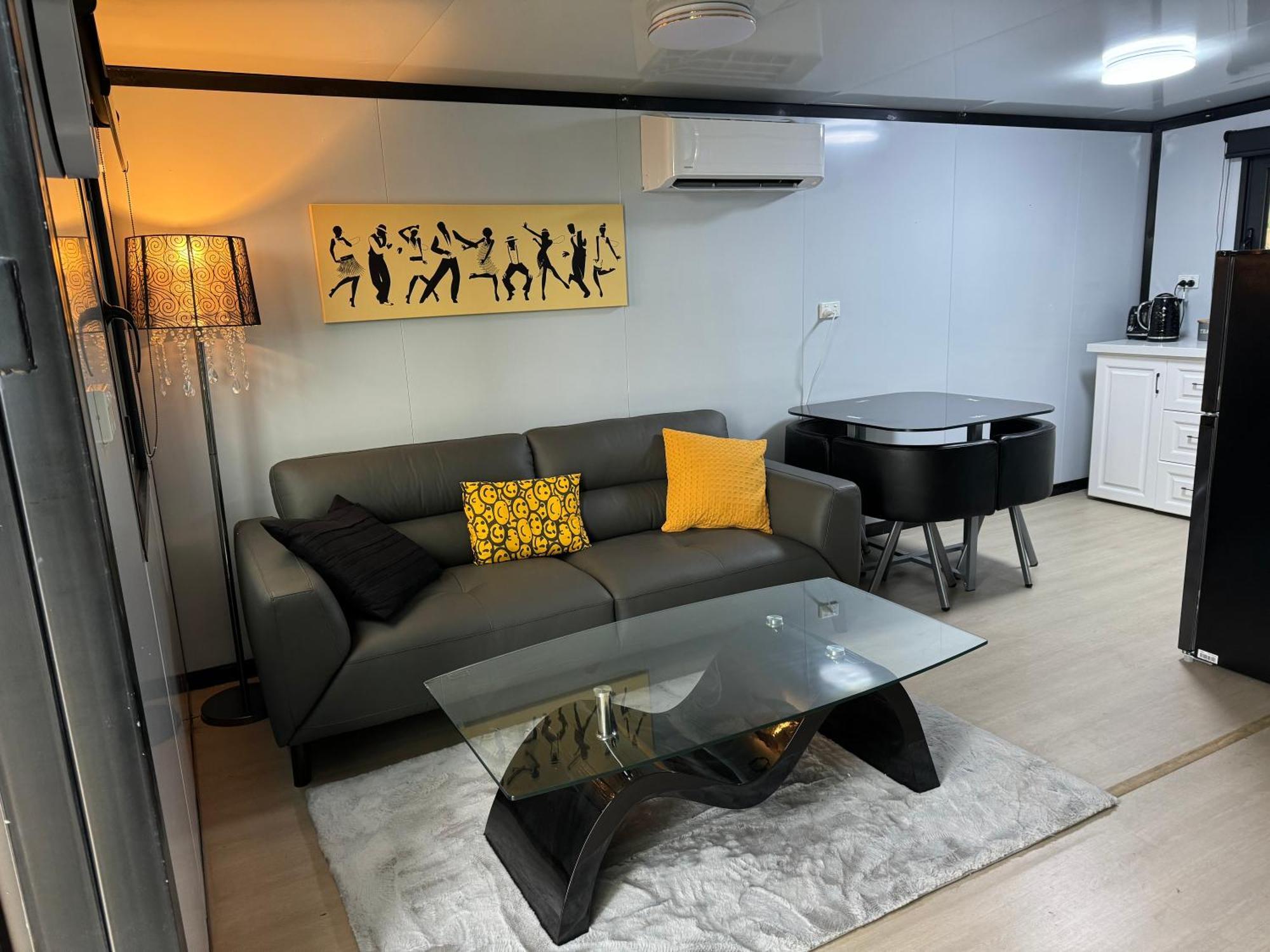Tiny Container House Apartment Westmere ภายนอก รูปภาพ