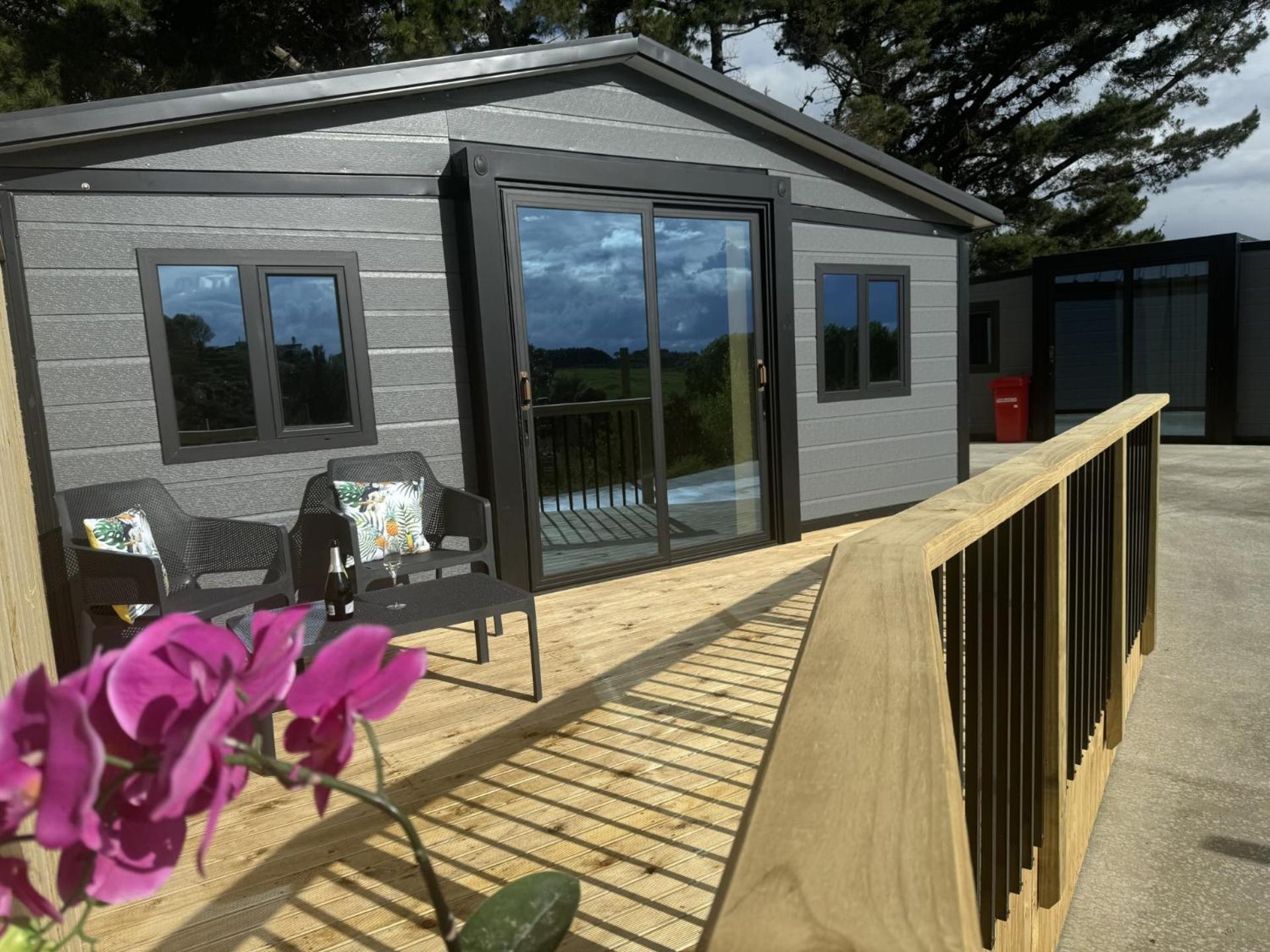 Tiny Container House Apartment Westmere ภายนอก รูปภาพ